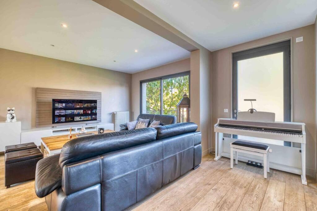 Villa Saint-Mard - King Size Bed - 10Min Aeroport Cdg 25Min Paris By Train Buitenkant foto